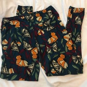 Lularoe butterfly leggings